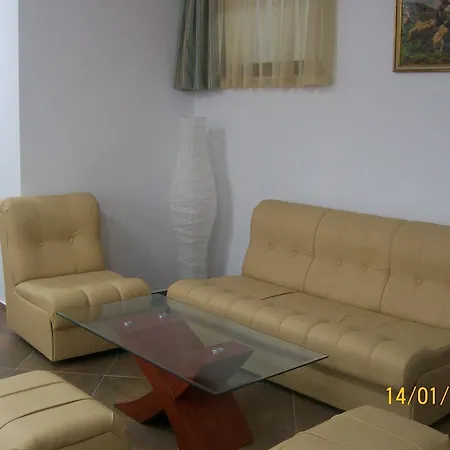 Hera 2* Chiflik (Lovech)