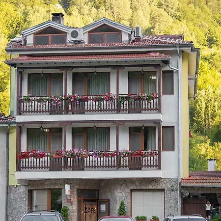 Maison d'hôtes Hera 2*