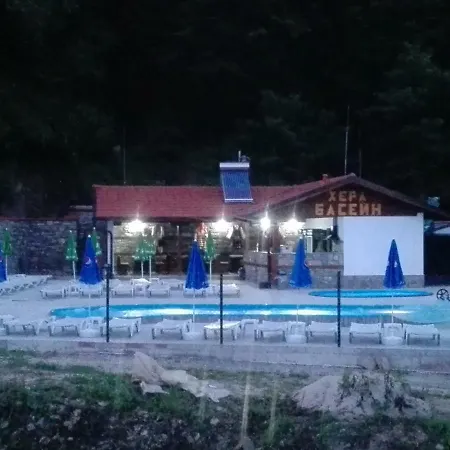 Hera Chiflik (Lovech)