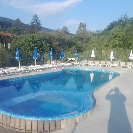 Πανσιόν Hera Chiflik